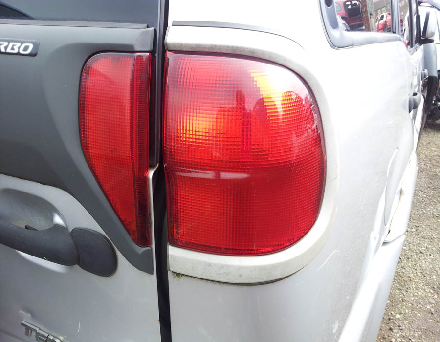 Nissan Terrano SVE TD rear-light-drivers